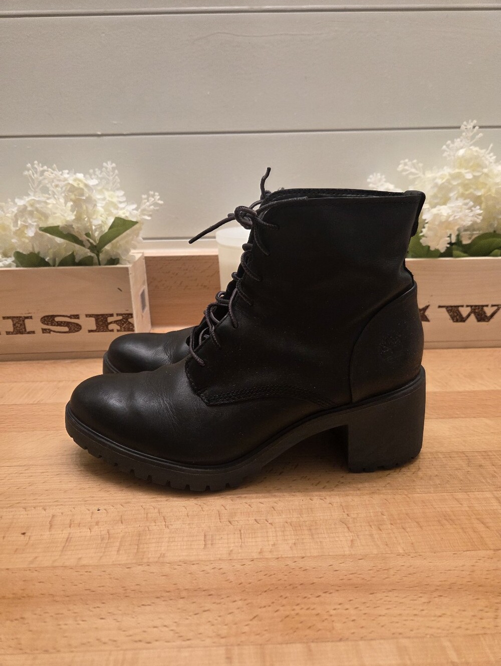 Timberland Averly Lace Chukka Boots Black Leather Block Heel Women's Sz 8.5 - Picture 3 of 10